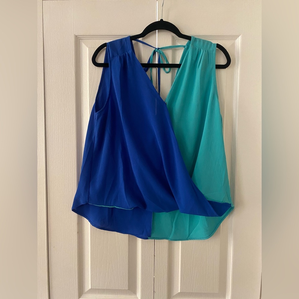 SHE & SKY SKEEVELESS BLOUSE Size L